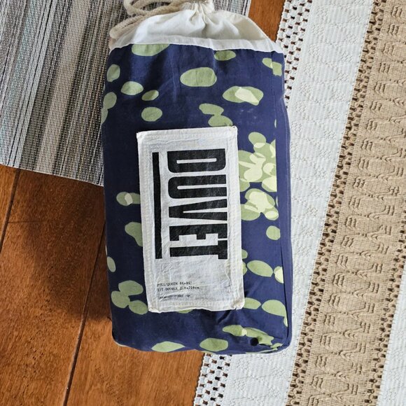 Urban Outfitters Floating Flowers Doona Duvet Cover - Full/Queen - Picture 4 of 6